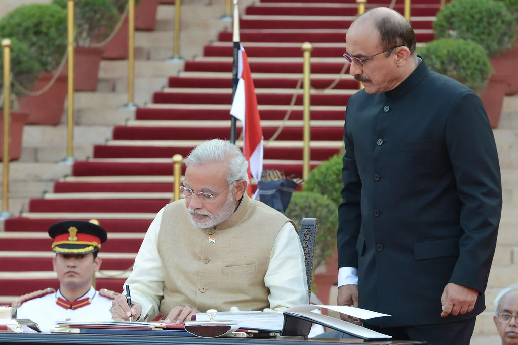 PM Modi ka Bada Bayan: कैसे भारत ने 40 से ज्यादा देशों से ईंधन मंगाकर टाला एनर्जी संकट